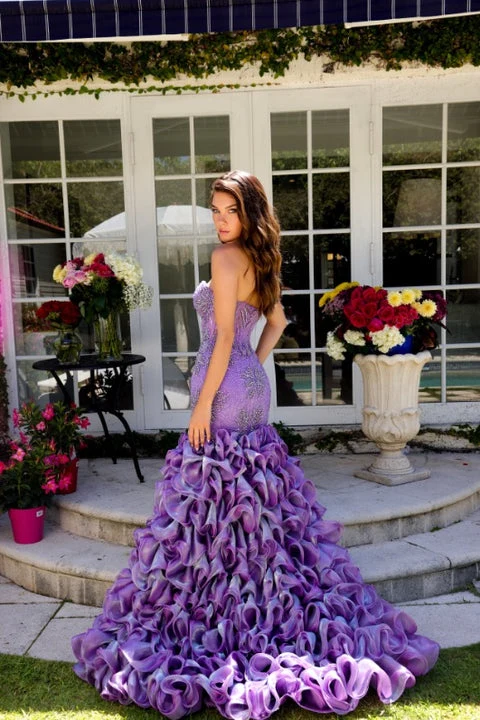 Ava Presley 39564 - Image 2