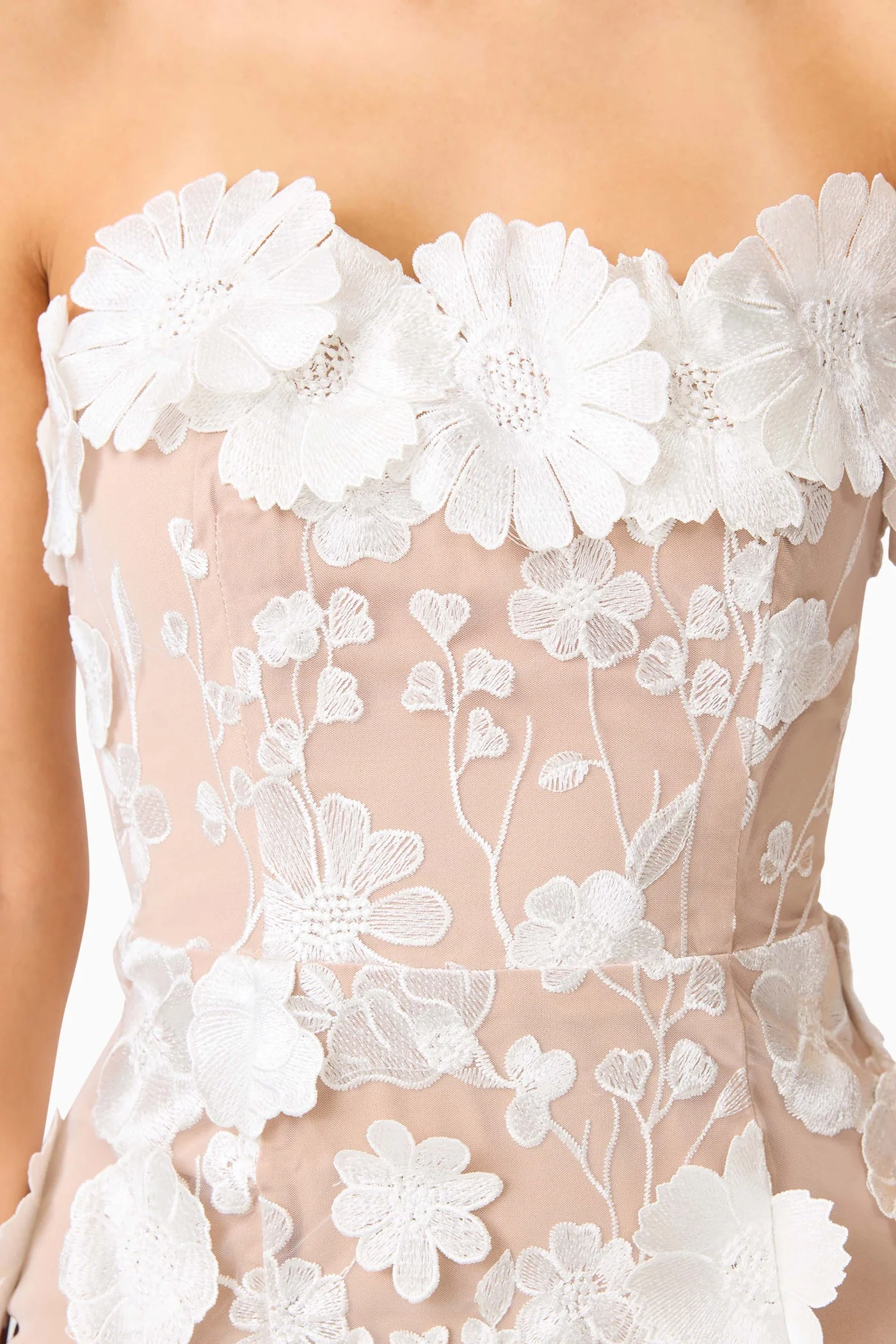 Elliatt Arabella Strapless Mini Dress - Image 5