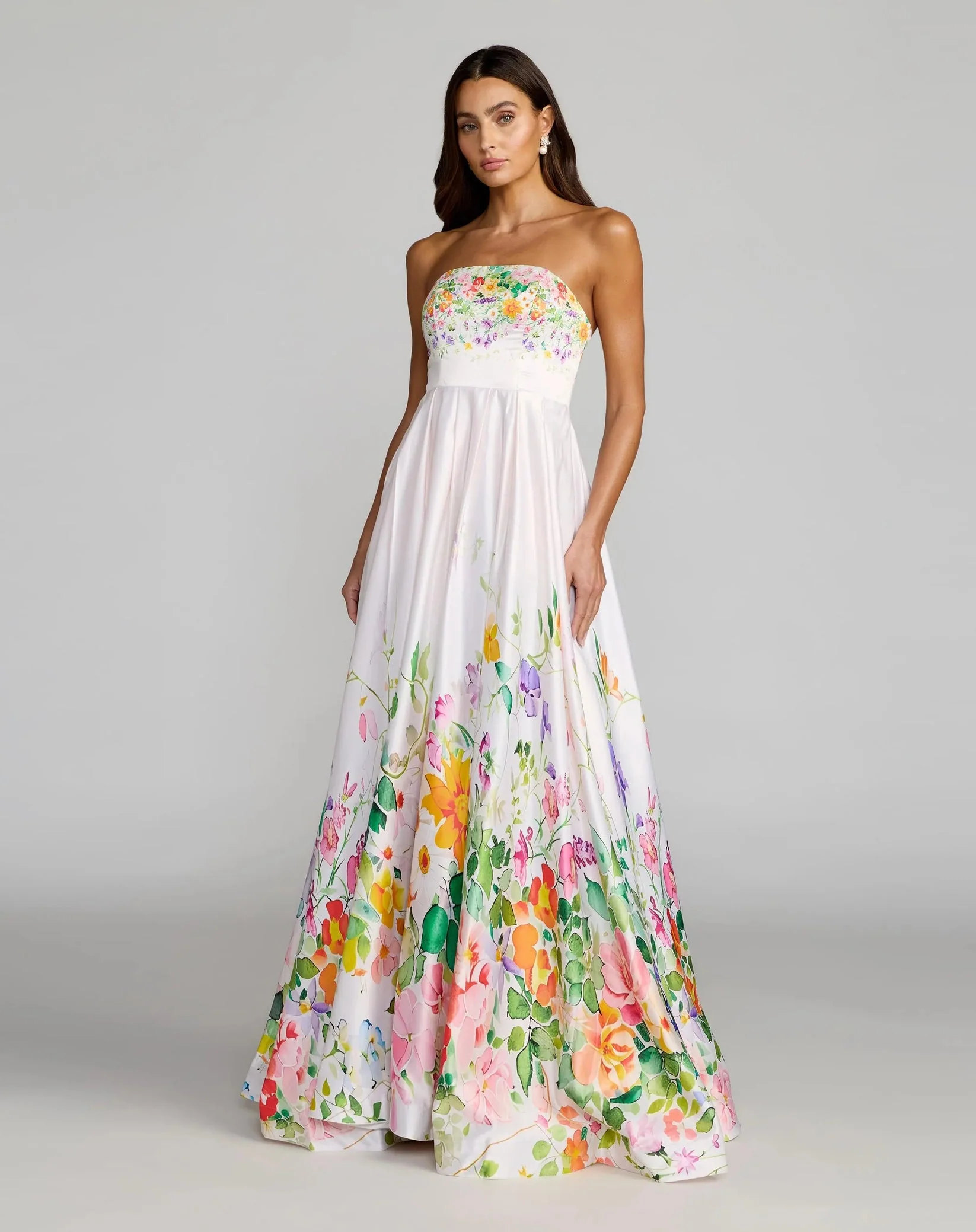 Mac Duggal 8470